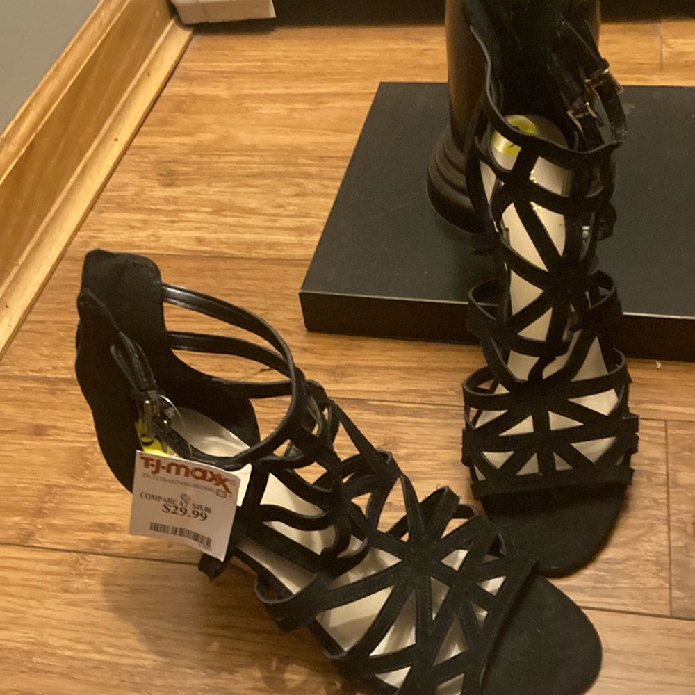 Nine West sandals size 9